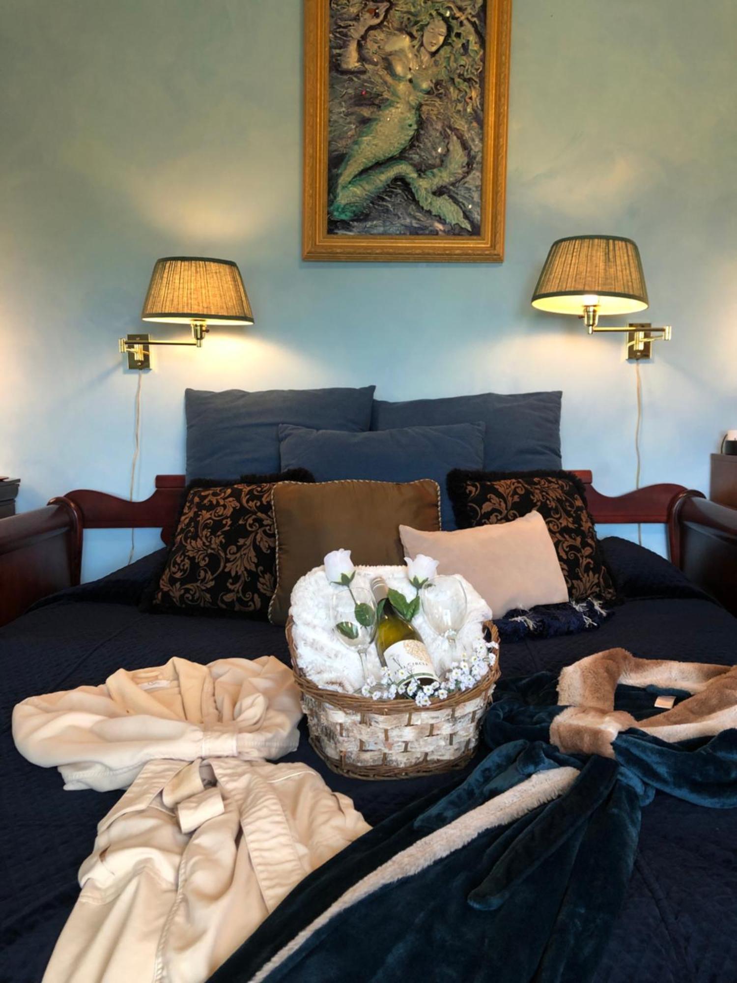 Coppertoppe Inn & Retreat Center Hebron Dış mekan fotoğraf